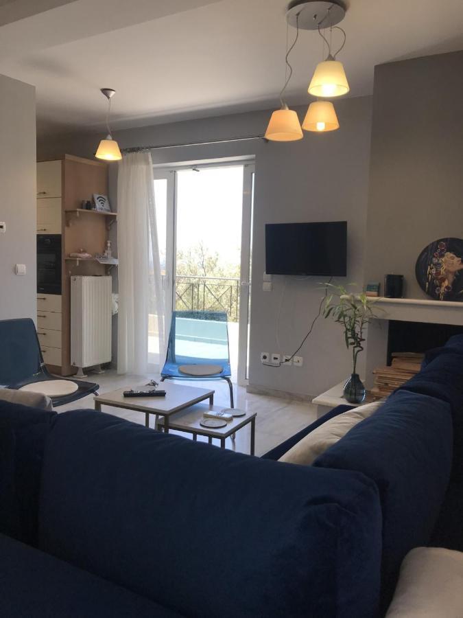 Beautiful Maisonette With A View To The Mountains And The Sea Agia Marina  Bagian luar foto