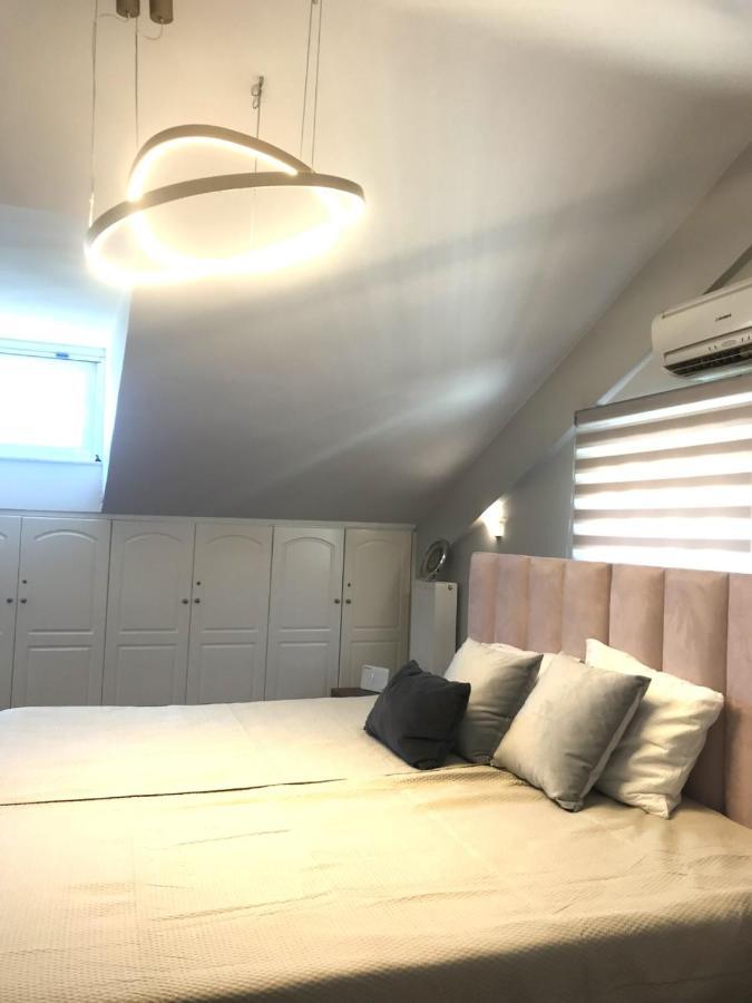 Beautiful Maisonette With A View To The Mountains And The Sea Agia Marina  Bagian luar foto