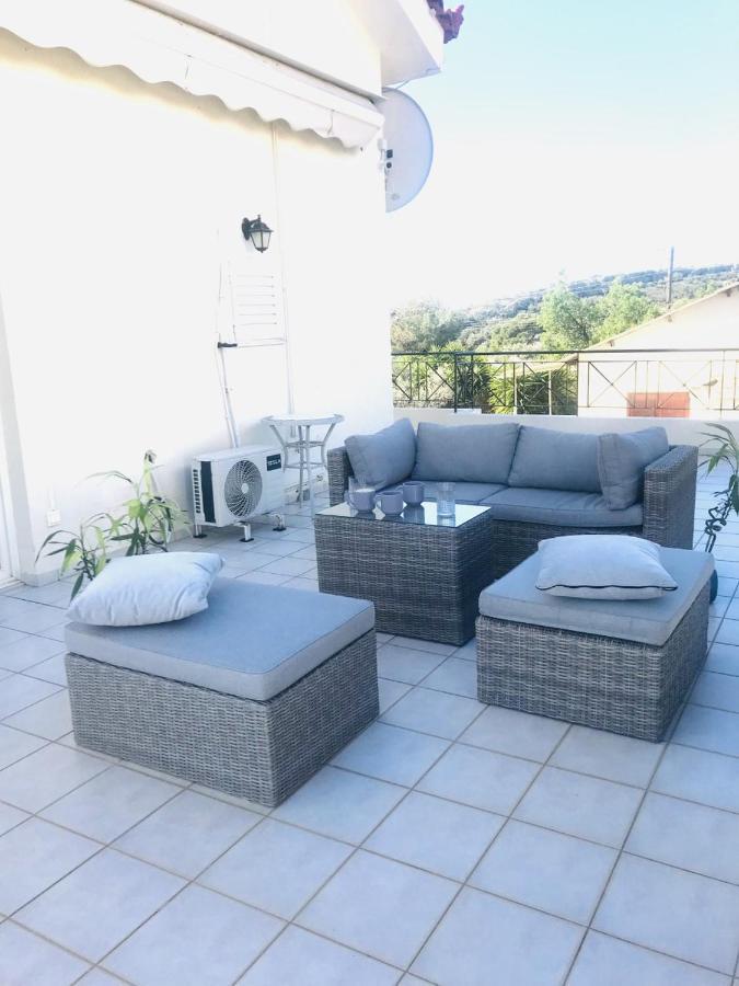Beautiful Maisonette With A View To The Mountains And The Sea Agia Marina  Bagian luar foto